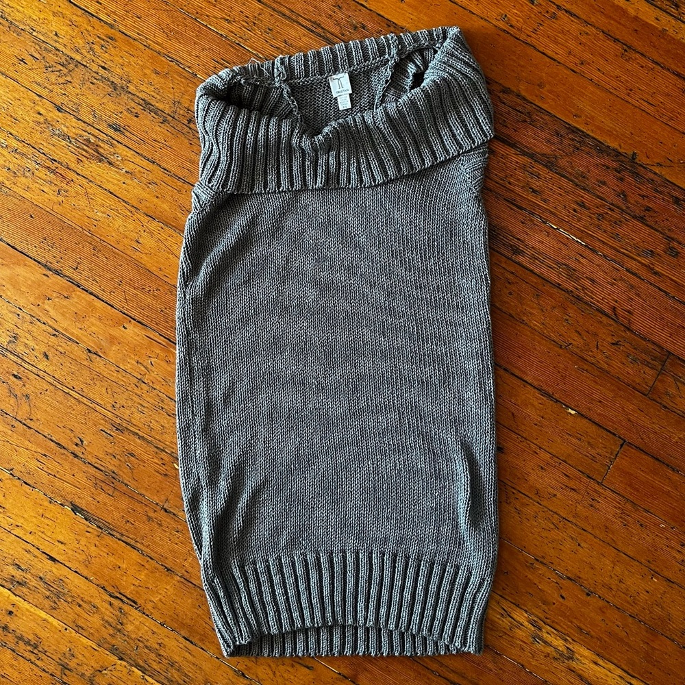 Grey knit tunic